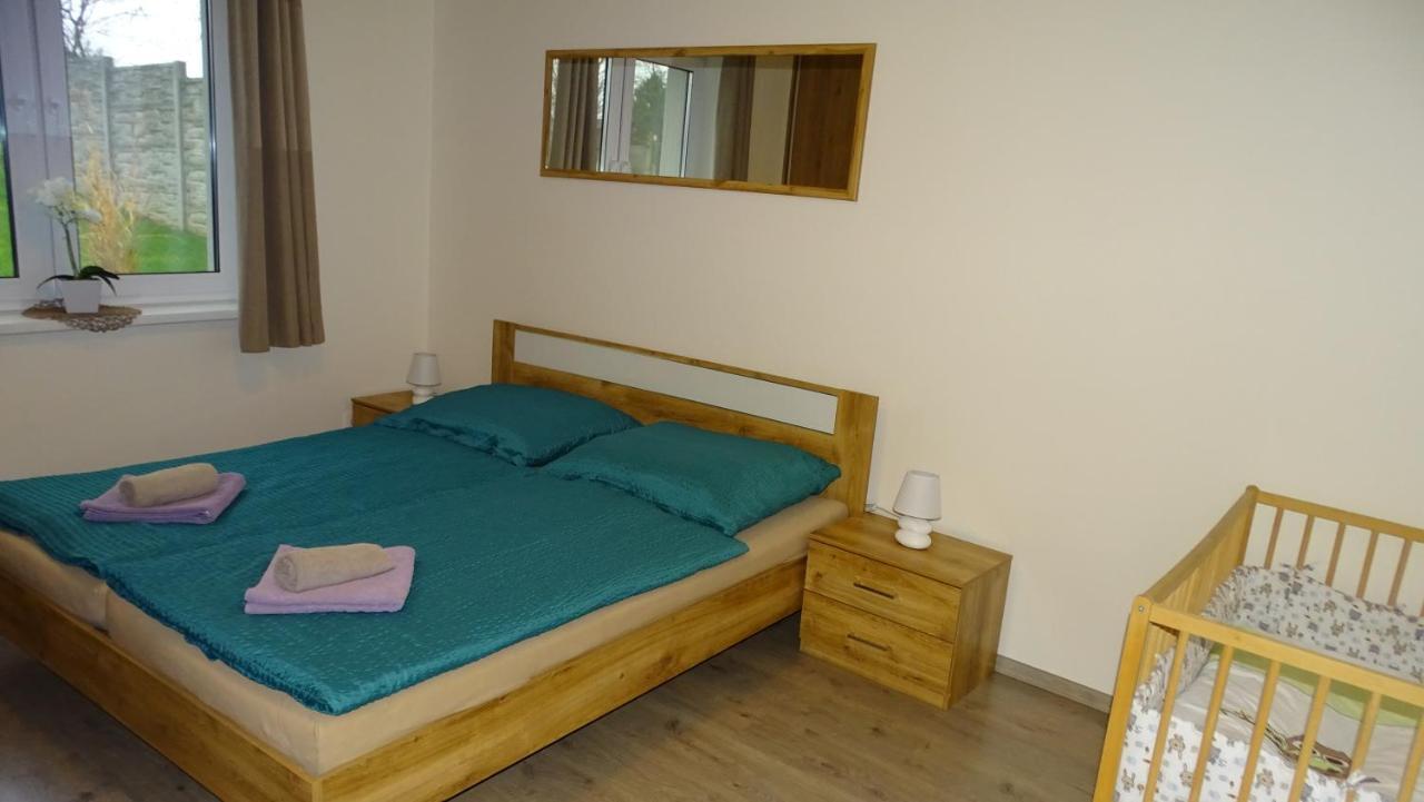 Jenny Home Mojmirovce Exterior photo